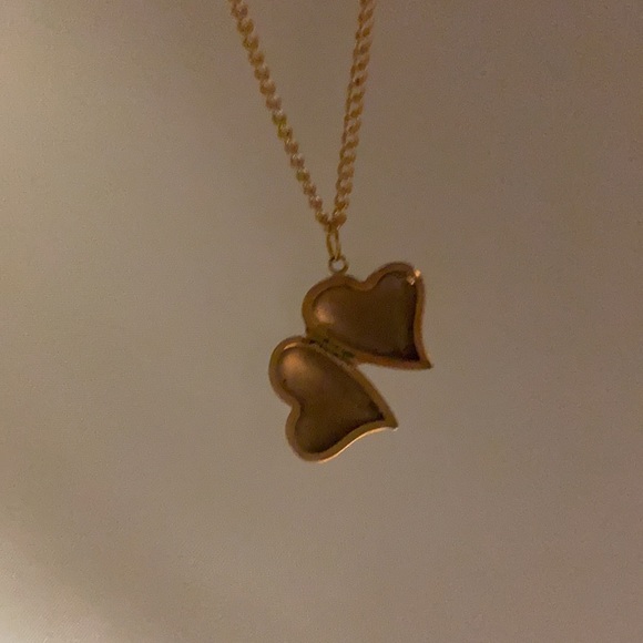 Necklace - Picture 2 of 3